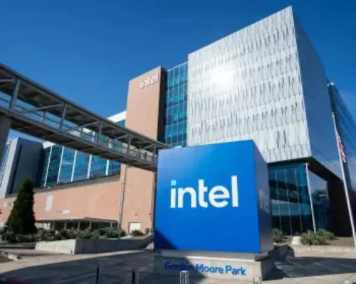 Intel Stock Surges as Turnaround Sparks Investor Frenzy